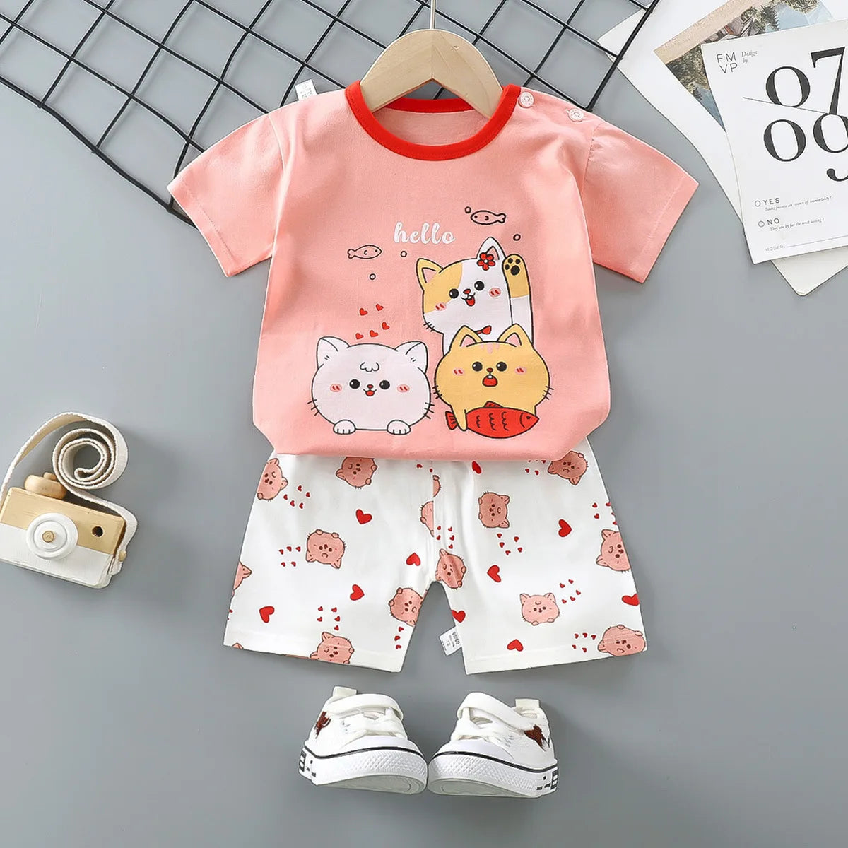 Donald Duck Cartoon 2-Piece Boys Summer Tracksuit Casual Kids Clothing Set with T-shirt And Shorts for Children 1-4 Year Old