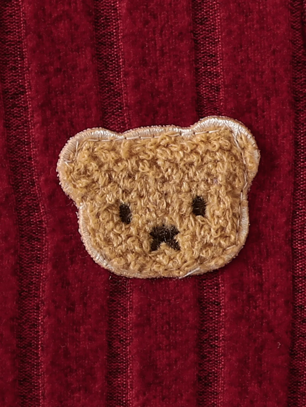 【Baby Boy】Autumn & Winter Red Onesie with Front Single-Breasted Buttons and Cute Bear Badge on Chest + Red Hat SetFeaturing a wa