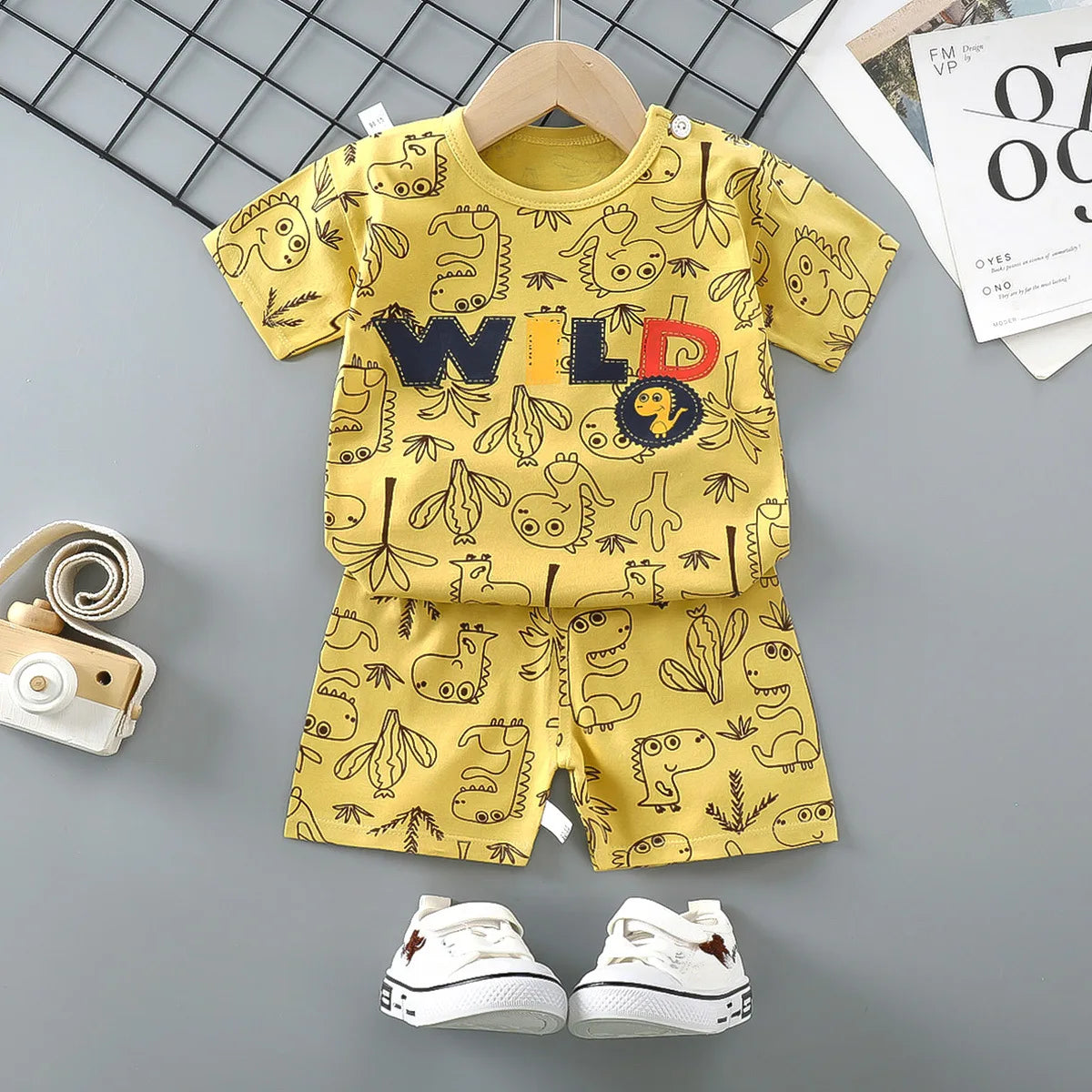 Donald Duck Cartoon 2-Piece Boys Summer Tracksuit Casual Kids Clothing Set with T-shirt And Shorts for Children 1-4 Year Old
